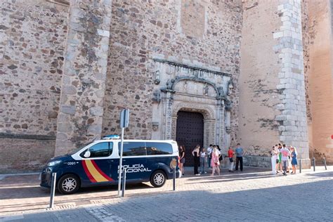 estudiantes desnudas|El caso de los desnudos con IA de Almendralejo se dispara